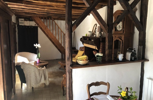 Gîte de l'arac, Comfortable house with fireplace. Mountain view,