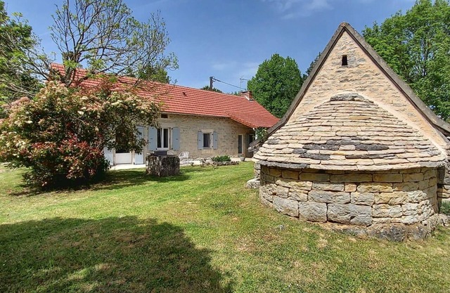 Gîte des Lavandes - ISSENDOLUS