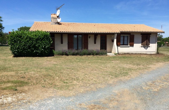 Gîte Des Médocs + Boat Activities, Towed Buoys, Sea Fishing, Wine Tourism