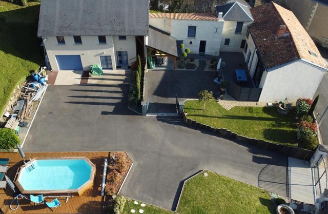 Gîte du Thouet - Appt avec piscine partagée