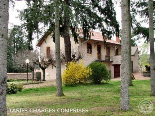 Gîte familial avec dortoir, proche parc à St-André-d'Apchon - FR-1-496-365