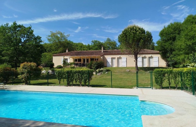 Gîte L'oustal - Senaillac-lauzes