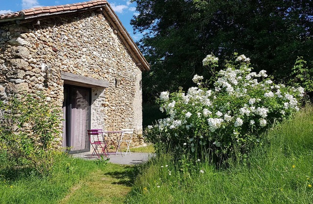 Gîte la Grangette 2/5 pers domaine La Maison d'Aum - label clef verte 2024