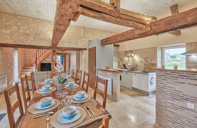 Gîte les Jourdonnies - Charmante Maison à la Campagne