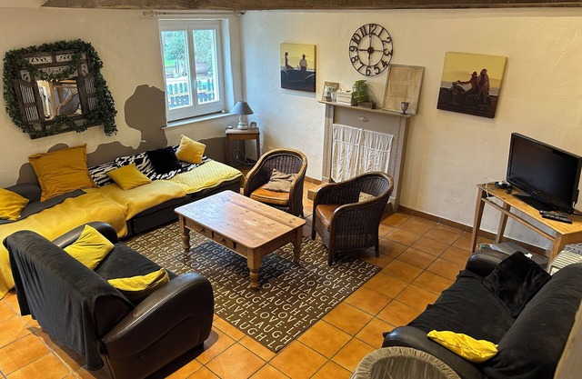 Gîte near Pontivy and Lac de Guerlédan, ideal for convivial moments
