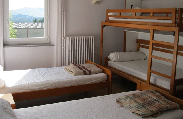 Gîte-Private Bathroom-Budget-Garden view-Gite de groupe