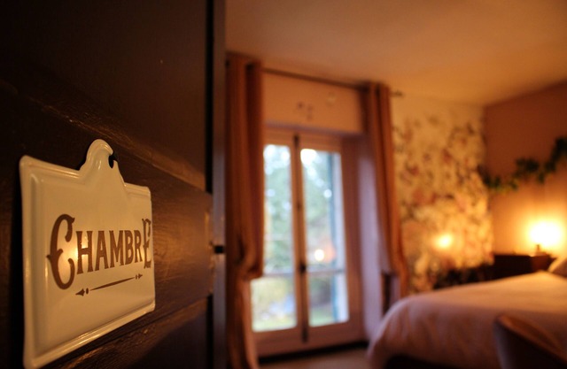 Gîte Romantique Thème Alice au Pays des Merveilles