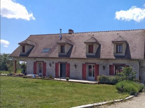 Gîte spacieux avec grand jardin, à proximité de Vichy et attractions, tout confort inclus - FR-1-489-486