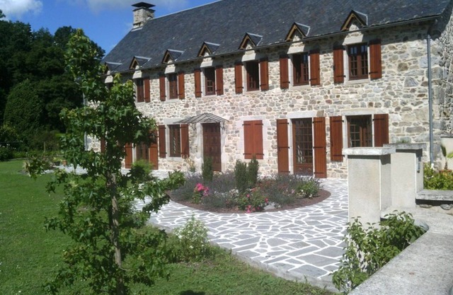 Gite Champs-sur-Tarentaine-Marchal, 2 bedrooms, 4 persons