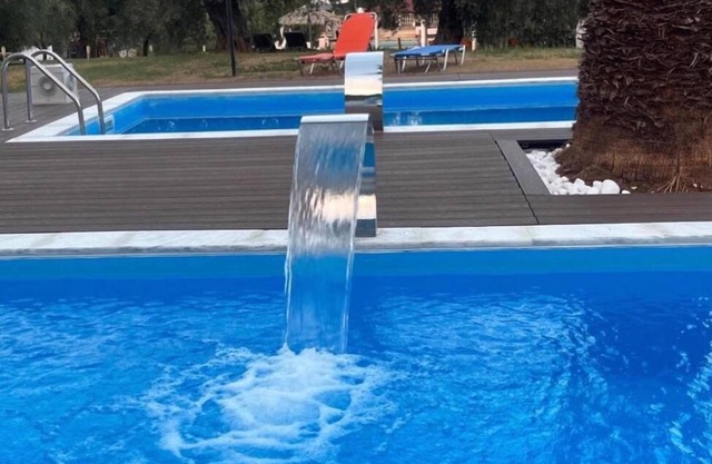 (G) - Nr.8 Family Suite (own private pool)