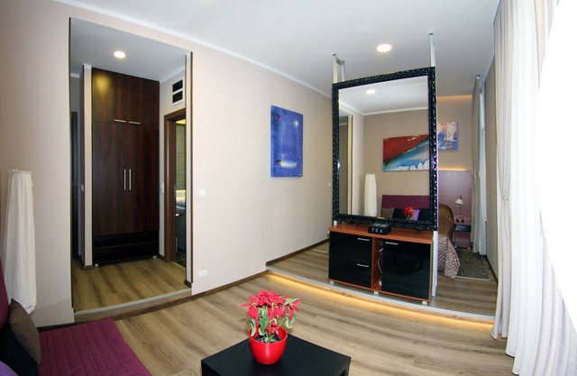 Gala Luxury Suites 2
