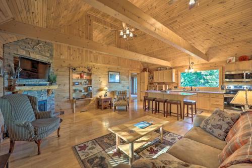 Game Room and Mtn Views Family Blue Ridge Retreat