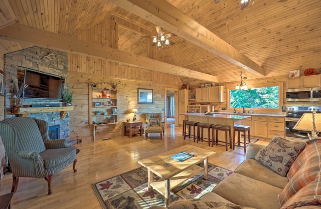 Game Room + Mtn Views: Family Blue Ridge Retreat