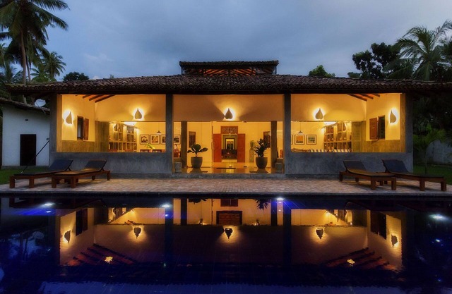 Gangananda - Stunning Lakeside Villa With Large Pool Near The Sea