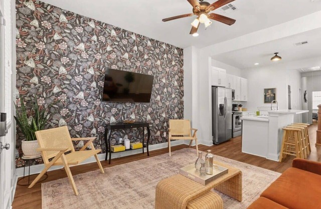 Garden District | Garage Parking |3 Beds+Workspace