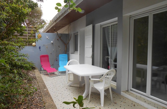 Garden level apartment, for 5 persons, beach et lake 5 min away, great amenities
