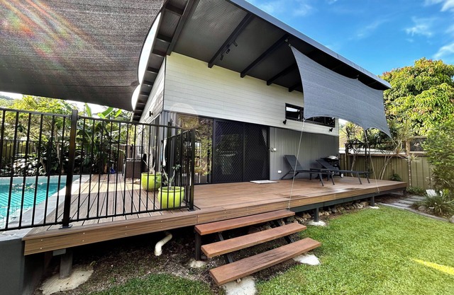 Garden Retreat with Pool - fully detached Studio