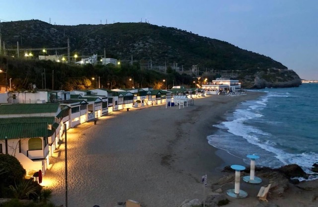 GARRAF BEACH, SEAVIEW - 20 Km Barcelona, ​13 Km Airport