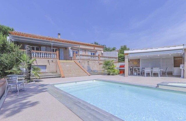 Garrigues - Vue sur Pyrénées - Piscine