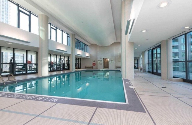 Garrison Commons - Free Parking - Pool - Gym