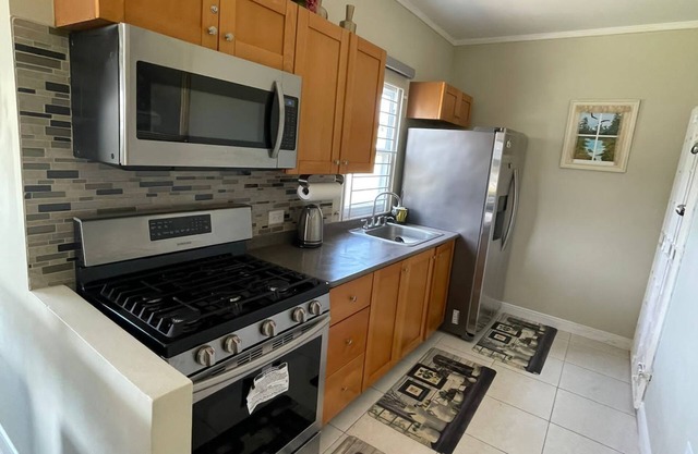 Gated community, fully air condition, hot water and 24 hours video surveillance