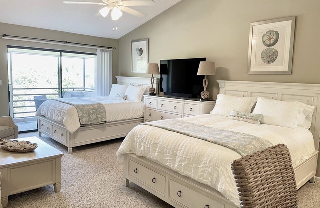 Gated SAWGRASS BEACH CLUB - WALK to BEACH!