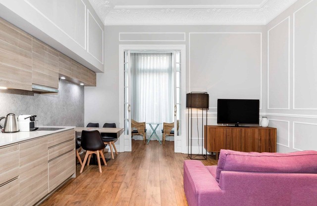 Gaudi Style apartment Barcelona