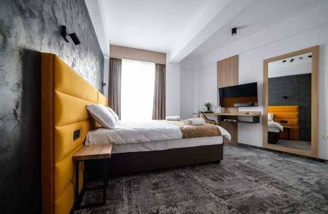 GBU Home Timisoara Honey 406