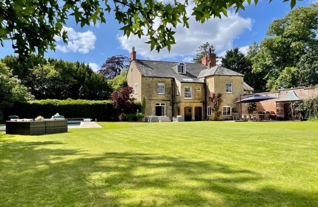 Georgian Home with Heated Swimming Pool
