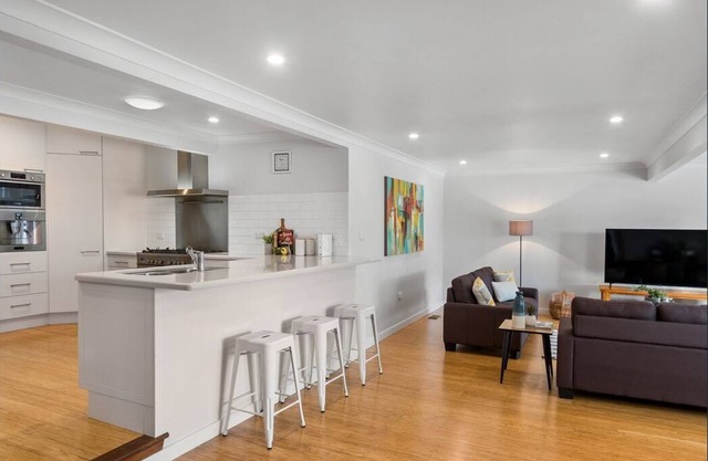 Georgie’s Hunter Valley Home with Wifi * fire & pool & Netflix