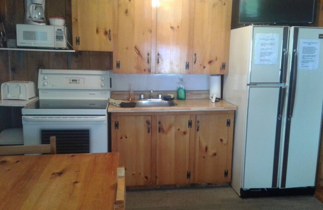 "GET AWAY FROM IT ALL", Private cottage with lakefront view! #6