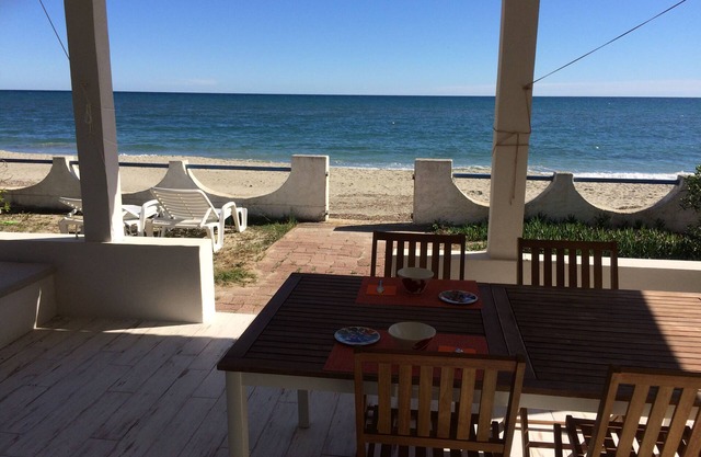 Ghisonaccia Plage-Bungalow 52 feet in the water - (casamarina2a. Com)