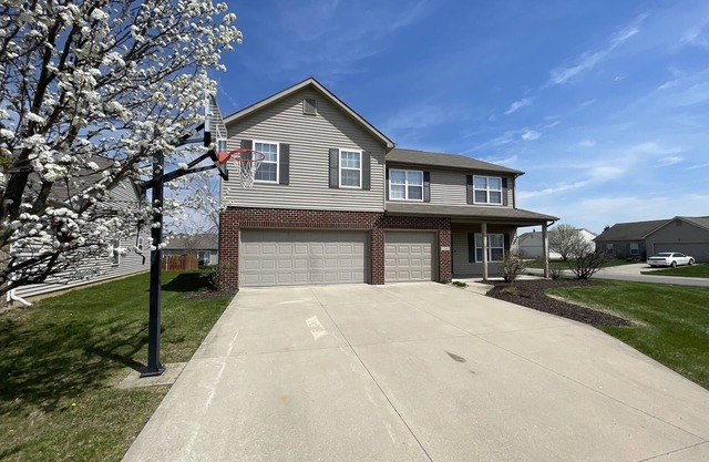 Giant Jacobus! 5 Bedroom Mini Mansion! Sleeps 14+