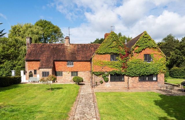 Gildridge Estate+Large Groups+Tennis Court+Hot Tub