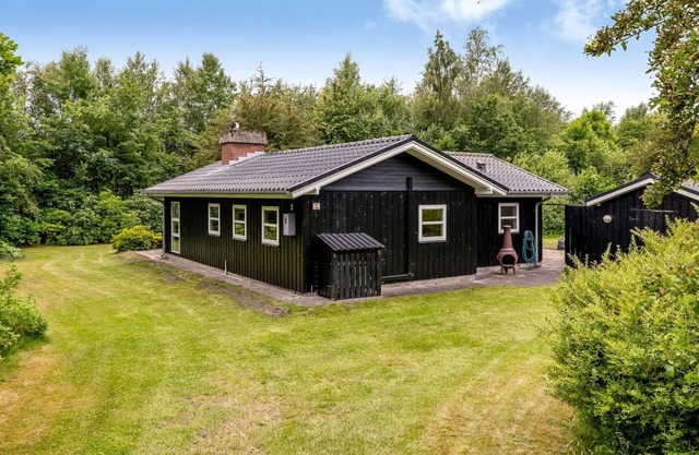 "Ginette" - 400m to the fjord by Interhome