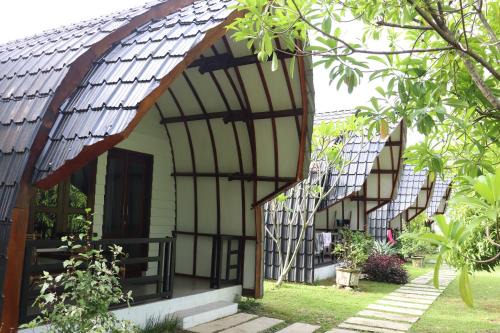 Gino's Place - Guest House & Jungle Trekking