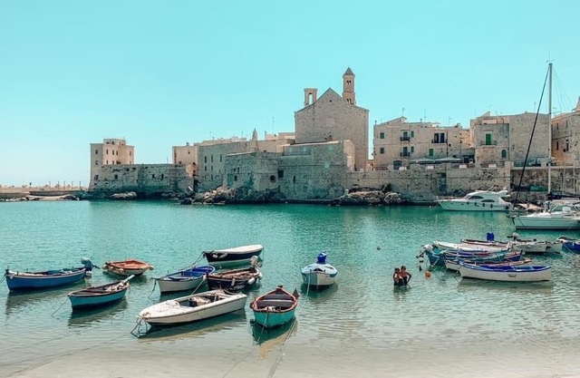 Giovinazzo Suite Pavone Griffi