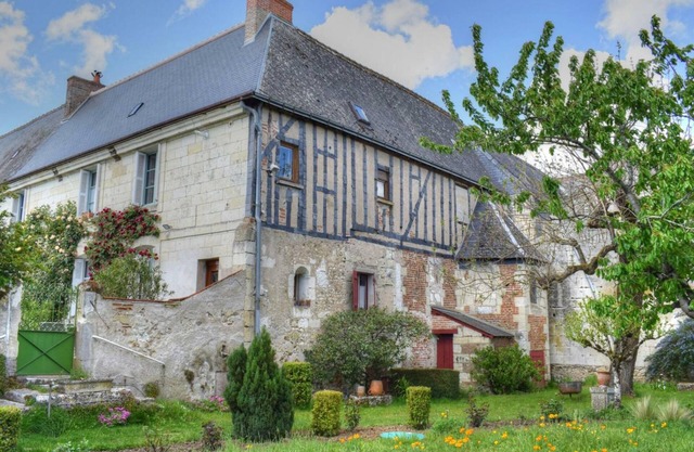 Gite Berthenay, 2 bedrooms, 4 persons