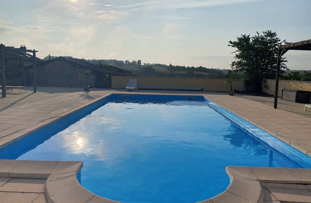Gîte Blanc 4★ : Peaceful rural haven with lovely country views 🌿🏡