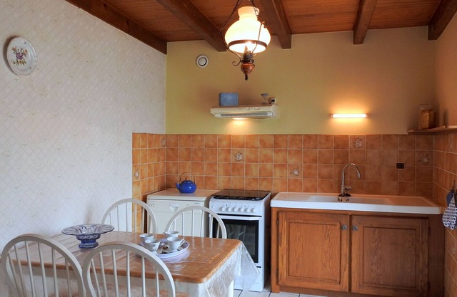 Gite Dampierre, 2 bedrooms, 5 persons