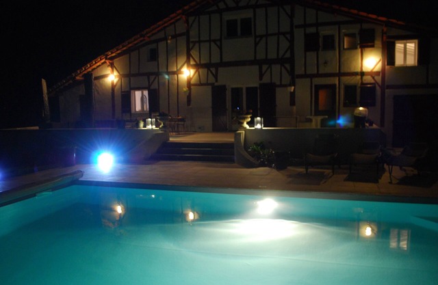 Gite de la BARTHE with heated pool