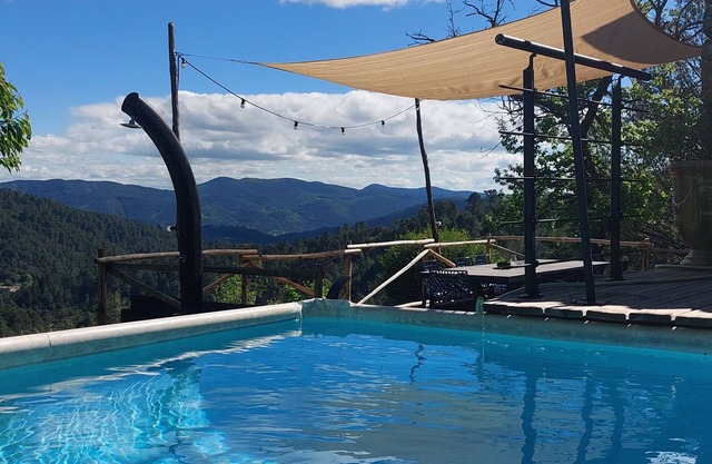 Gite des Baragnas in the heart of Cévennes nature, air-conditioned, internet, swimming pool
