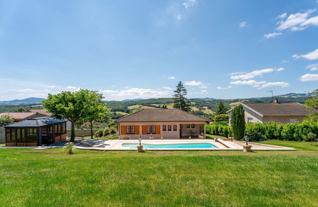 Gite des ifs-Villa-Terrace-Ensuite