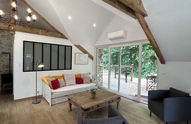 Gîte in the heart of the forest 17kms from Angers