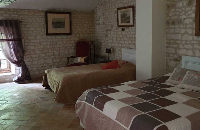 Gite furnished holiday home rental family friends in castle park
