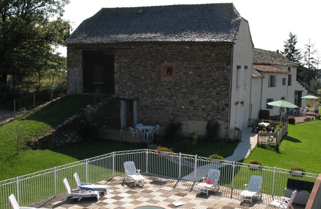 Gite Helen situated on the Tarn/Aveyron border, with Swimming Pool