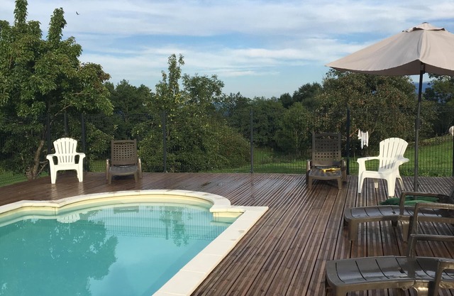 Gite in a renovated barn with swimming pool and views of the Pyrenees