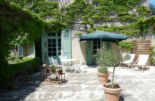 Gite in old house in vineyard.