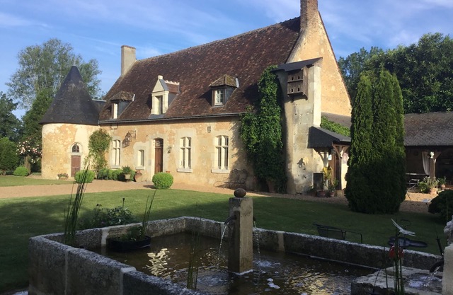 Gite in the Loir valley, comfort, calm and pleasure in a 15th-century manor house