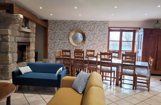 Gite le platane sleeps 14